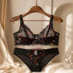 ست شورت و سوتین زنانه مدل فنردار جنس گیپور کد 05